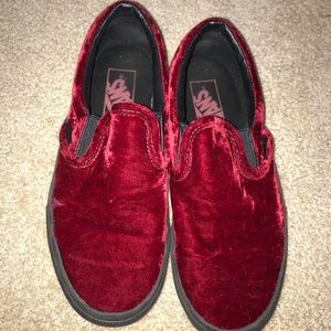 RED VELVET VANS